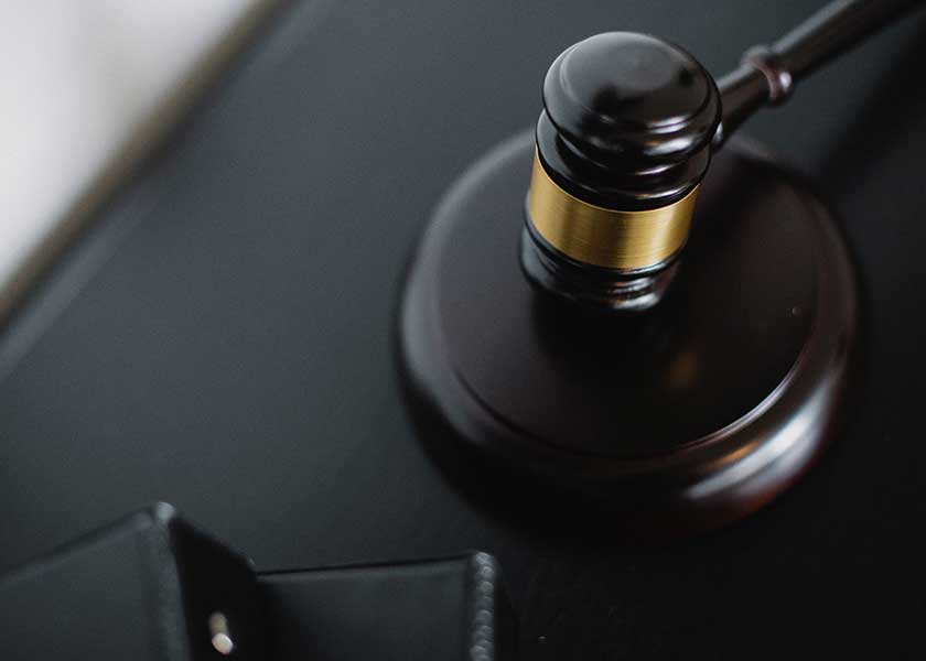 Conflictul de competență între tribunalul arbitral și instanța judecătorească